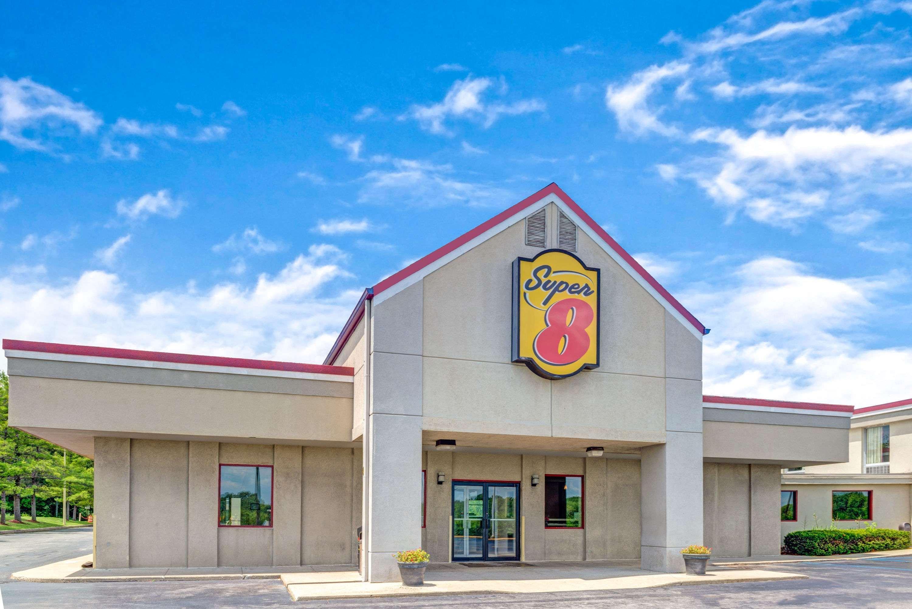 Super 8 By Wyndham Indianapolis South Motel Luaran gambar